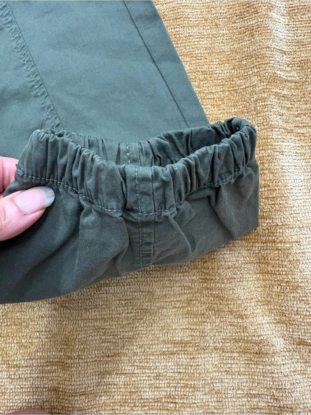 Sanctuary ladies 26 waist, Olive Green cotton blend Cargo Joggers